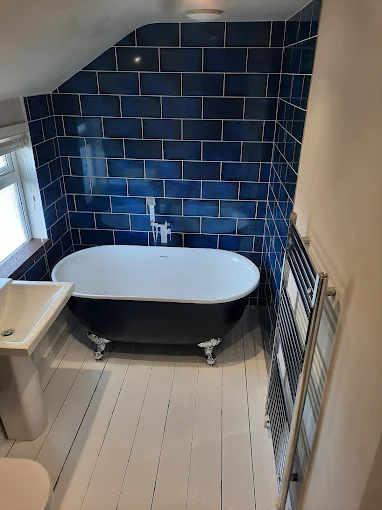 Aaron Evans Kitchen Fitter Worcester kitchen installation photo