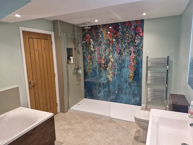 Aaron Evans Kitchen Fitter Worcester clean finished kitchen project